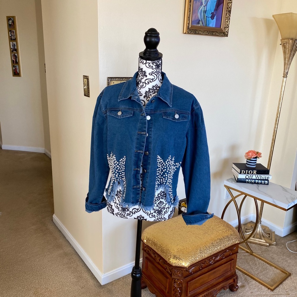Jean Jacket ( Never Worn ) Too Big For Me View 2